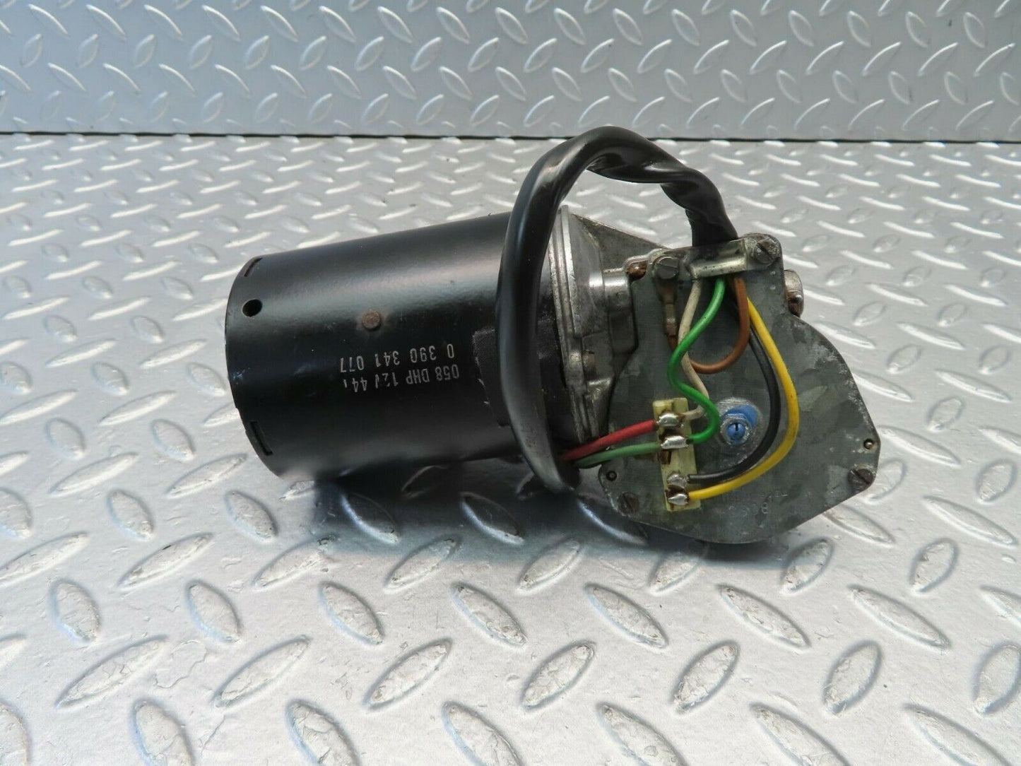 10910 Mercedes-Benz W123 230E Wiper Motor Bosch 0390341077