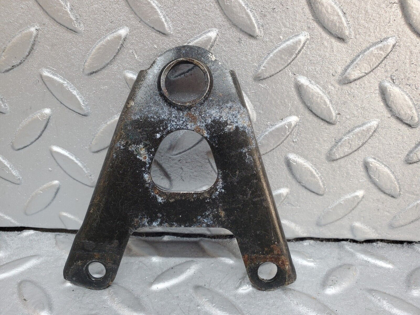 44878 Mercedes-Benz W124 220E Engine Lifting Eyes Hooks