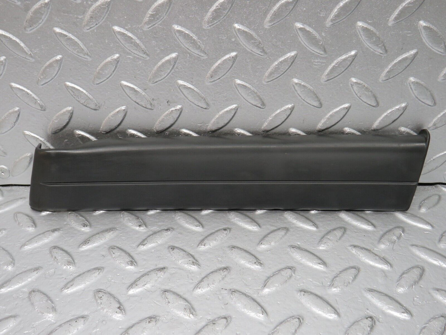 33781 Mercedes-Benz W201 190E 2.0L Front Right Fender Wing Lower Moulding Trim