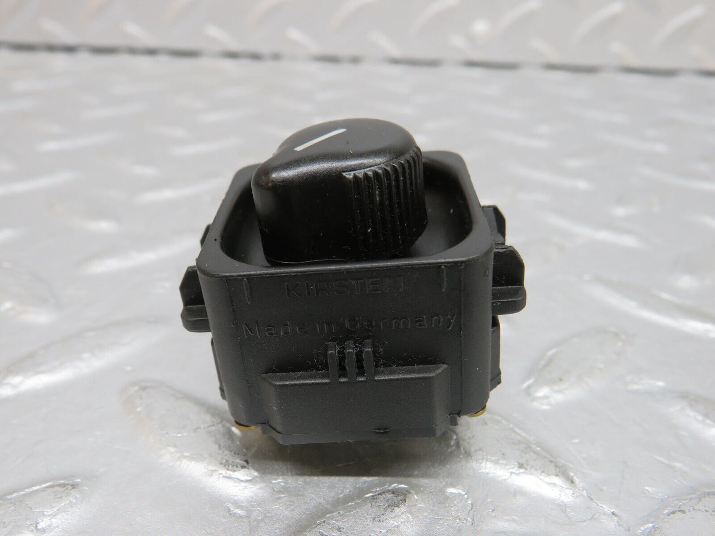 38090 Mercedes-Benz A124 320E Electric Mirror Adjust Switch 1298200610