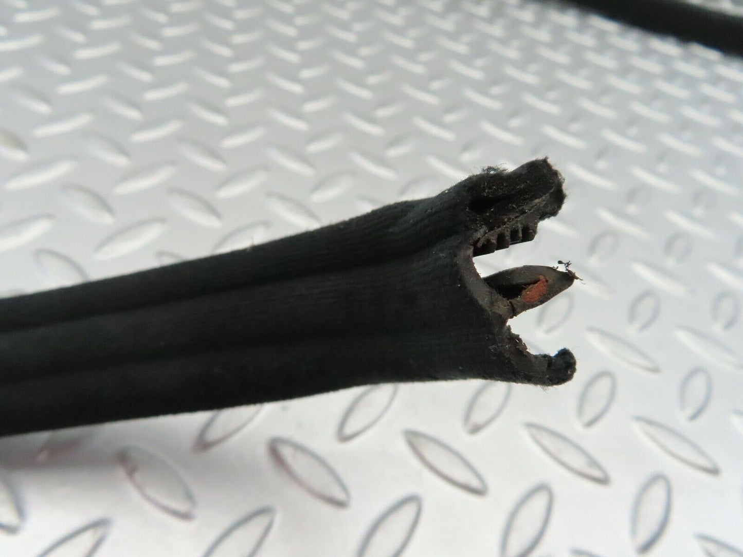 6636 Mercedes-Benz S124 E220 Wagon Rear Left Cloth Covered Door Seal