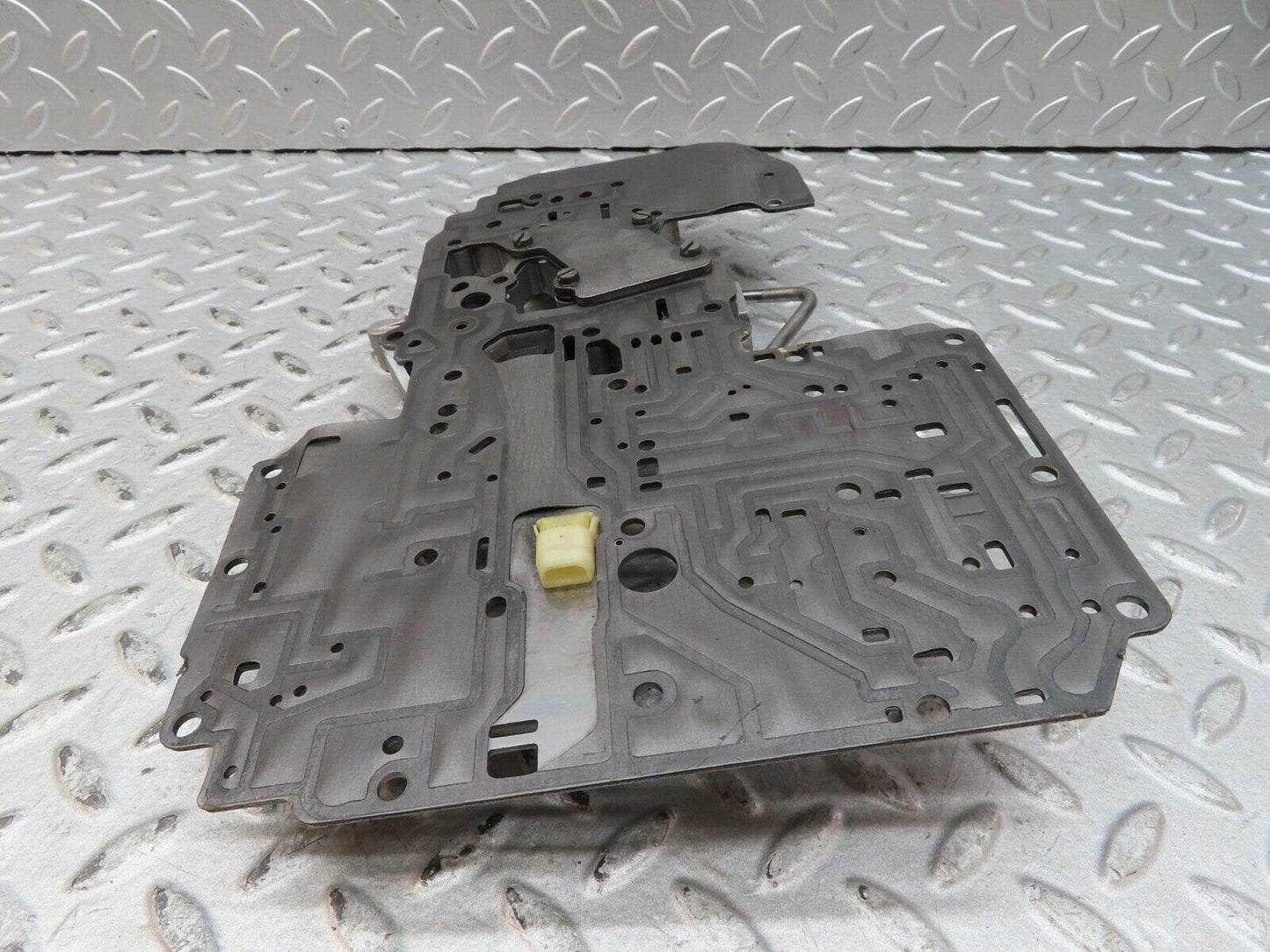17848 Mercedes-Benz W123 230E Automatic Transmission Valve Body 1232770403