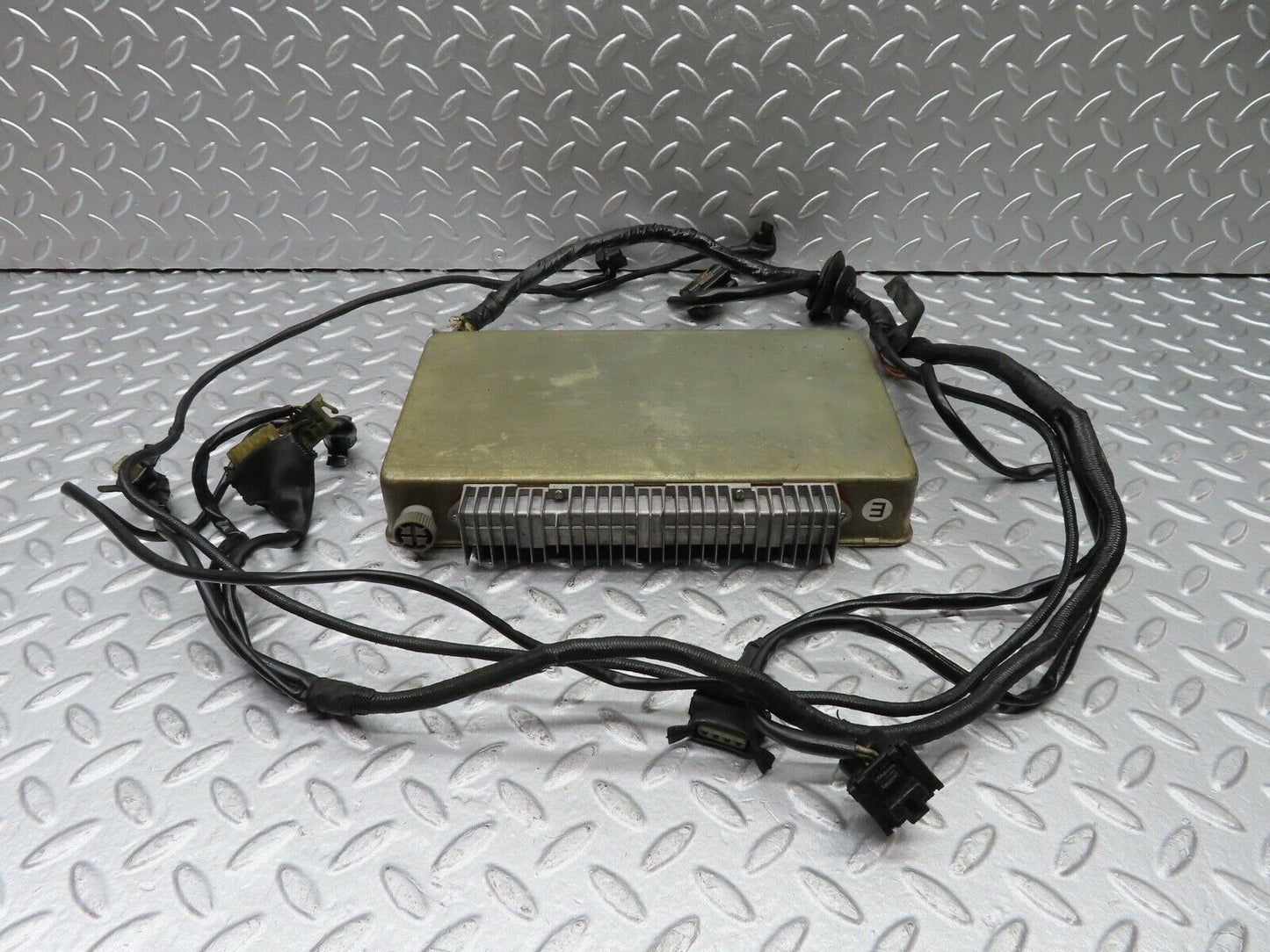 20330 Mercedes-Benz W114 280CE Coupe Engine Control Unit ECU Bosch 0280001008