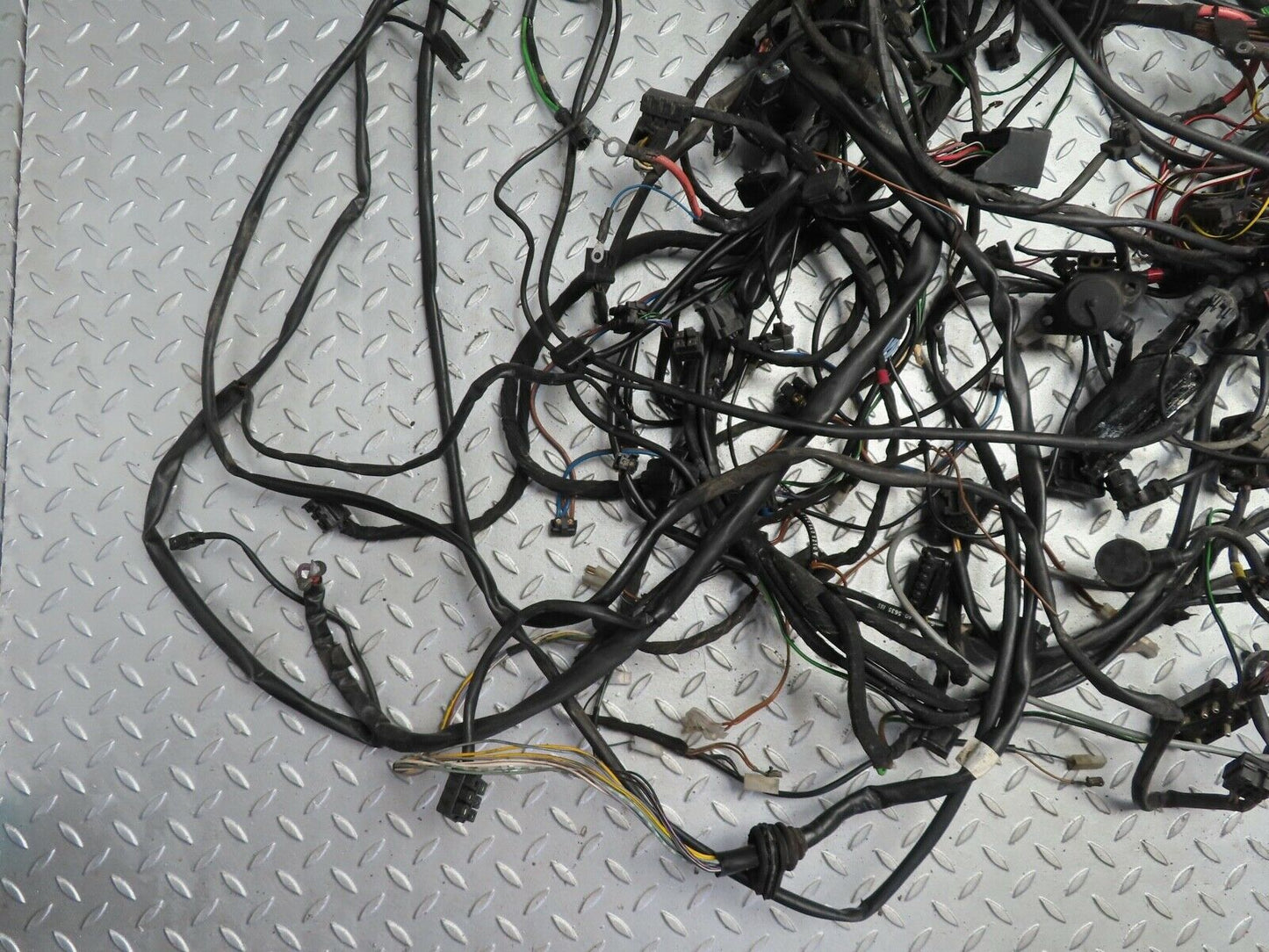21647 Mercedes-Benz W126 300SE Engine Chassis Body Wire Wiring Harness