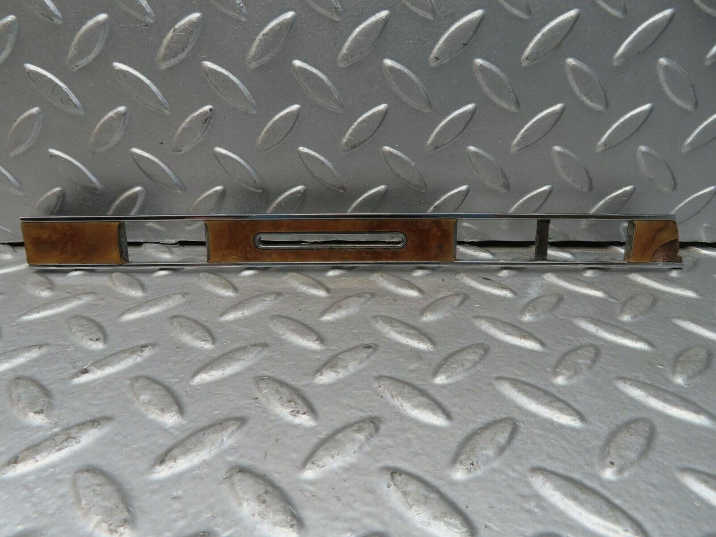 15747 Mercedes-Benz R107 450SL Dashboard Centre Trim 1076891271