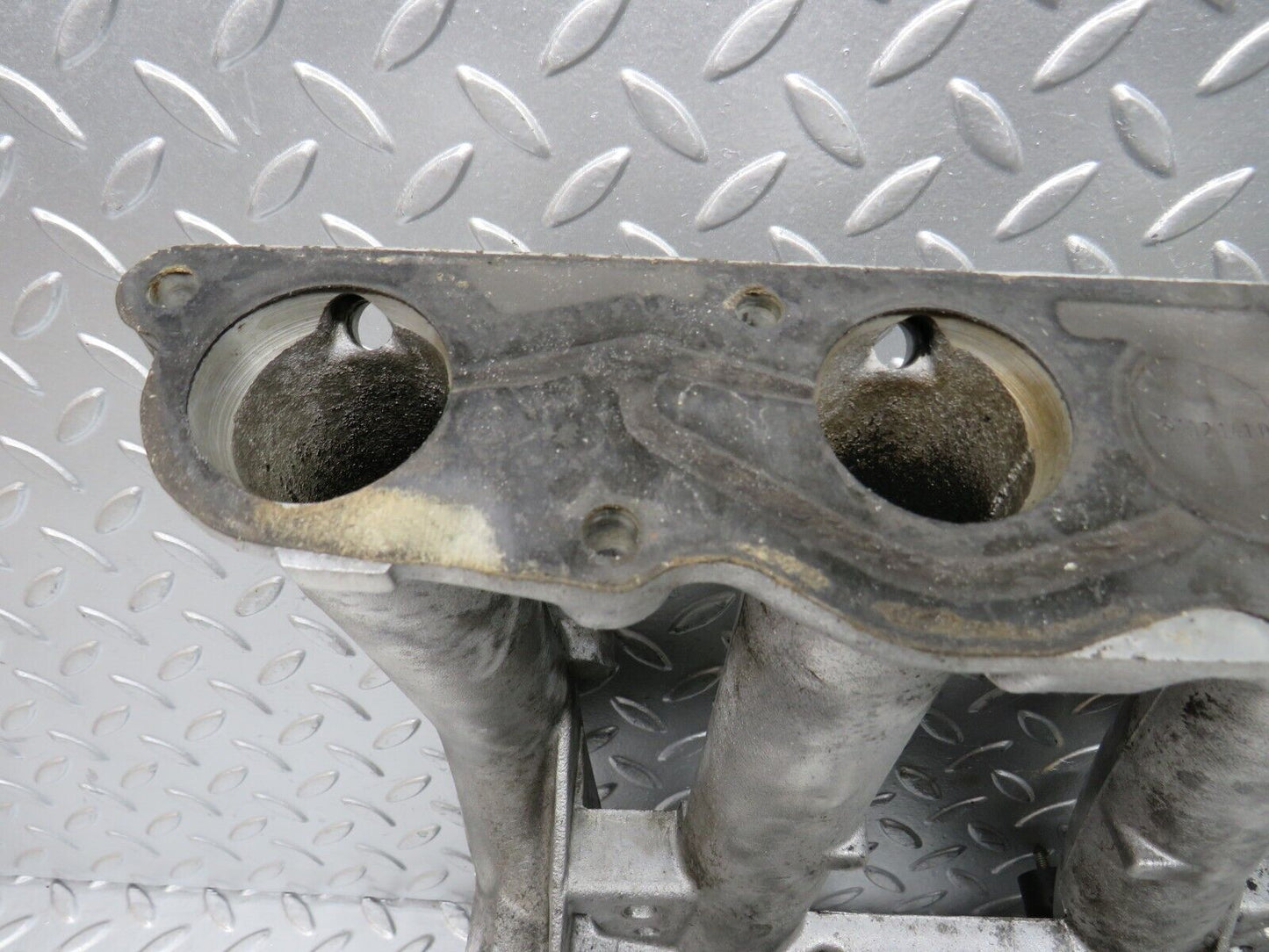 28696 Mercedes-Benz W123 230E Intake Manifold 1021410301 1021411190