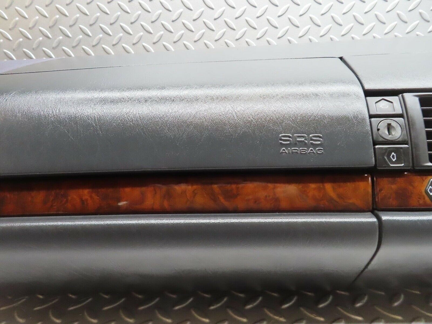 14892 Mercedes-Benz W140 S320 Dashboard