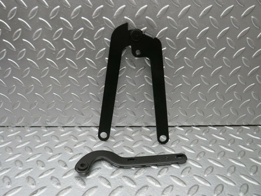 22869 Mercedes-Benz C107 450SLC Coupe Bonnet Hinge Right Side