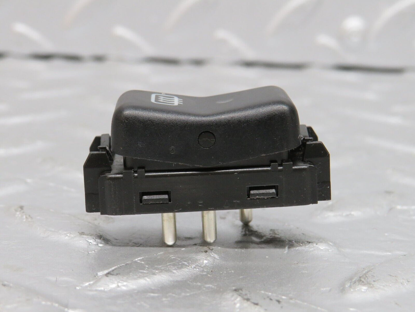 39639 Mercedes-Benz R129 320SL Coupe Rear Windscreen Defroster Switch 1298212351