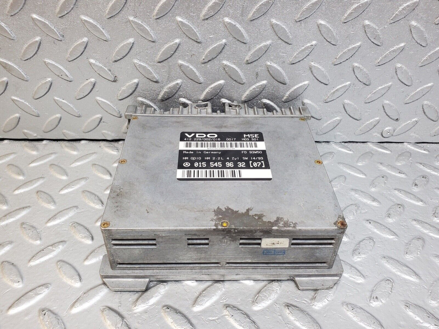 44626 Mercedes-Benz W124 220E Engine Control Unit VDO 0155459632