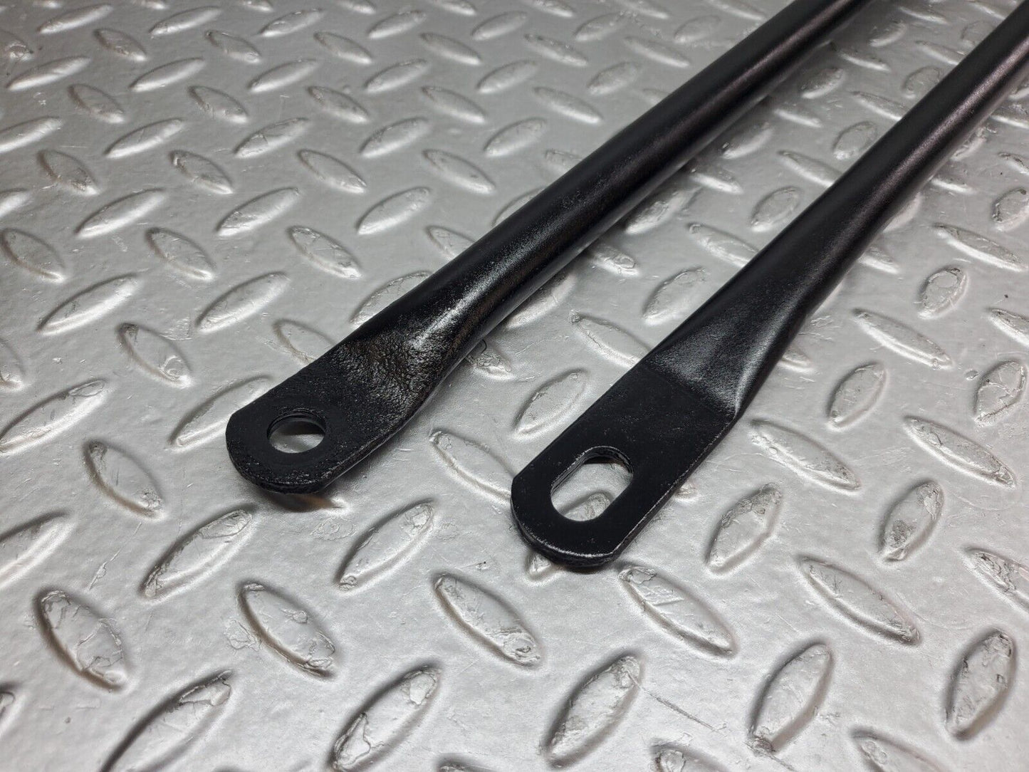 45317 Mercedes-Benz R129 300SL Coupe Rear Suspension Anti Roll Bar Support Bar 2x