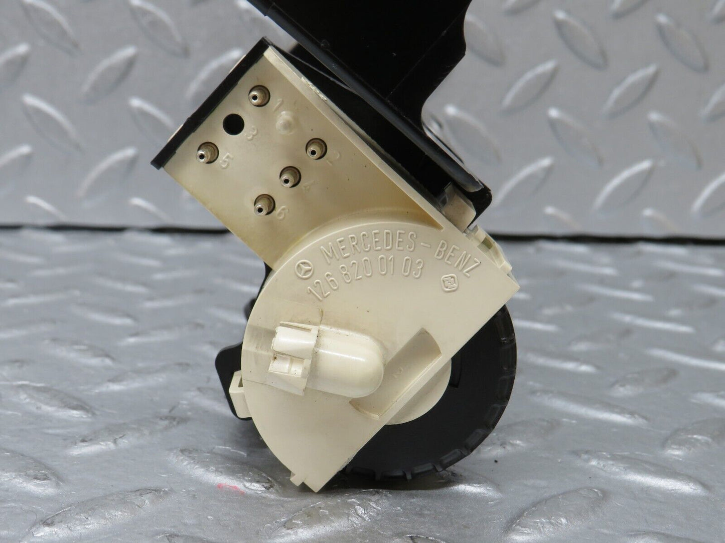 36101 Mercedes-Benz W126 420SE Heater Control Switch & Bracket 1268330014 1268200103 1268200203
