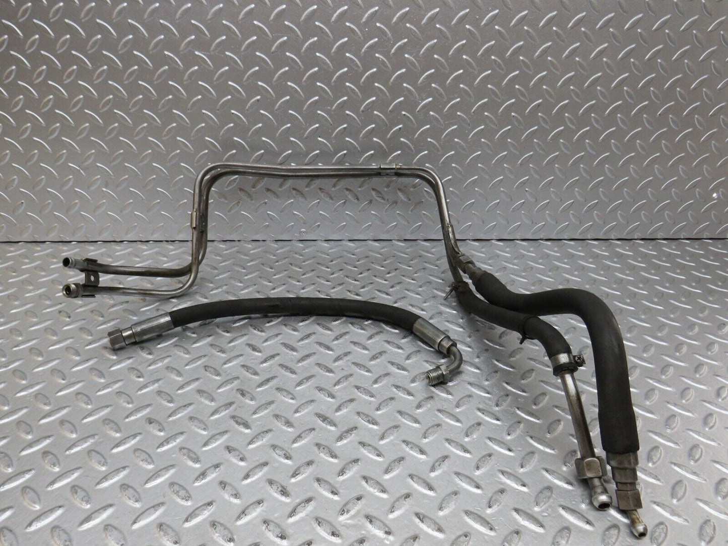 28434 Mercedes-Benz S123 240D Wagon Power Steering Pump Oil Pipe Hose