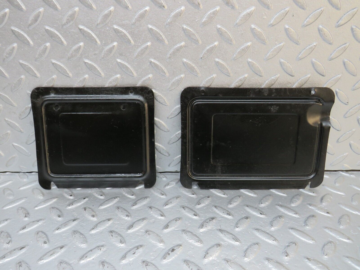 39924 Mercedes-Benz R107 350SL Coupe Trunk Boot Access Panels