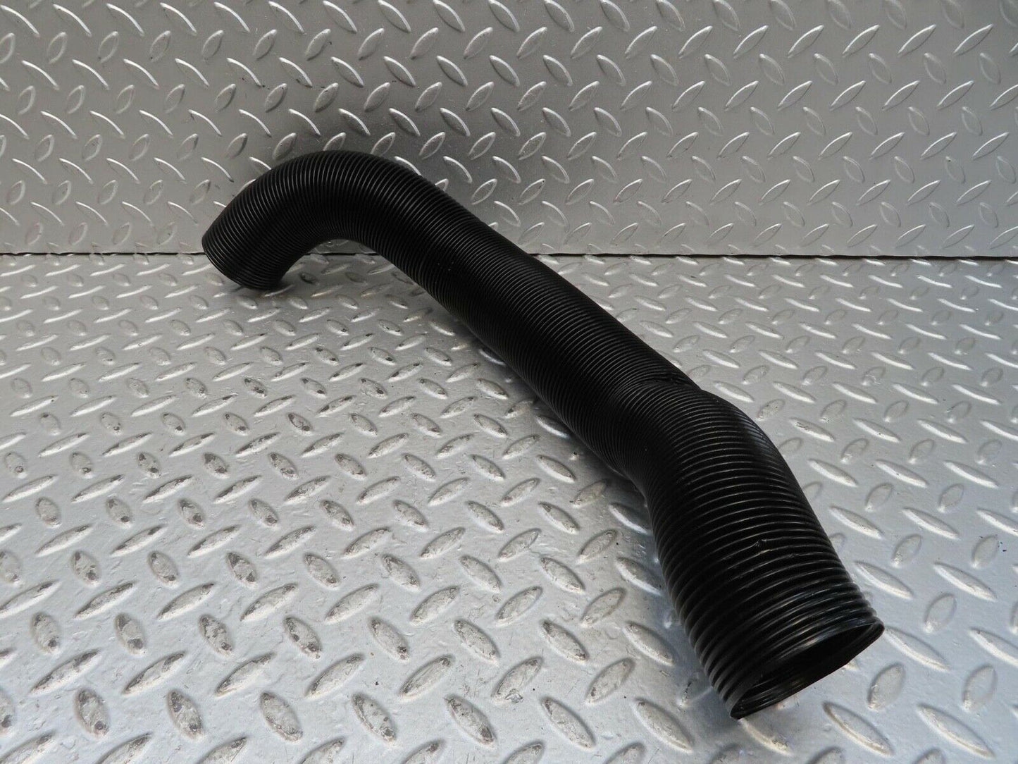 15828 Mercedes-Benz W123 280E Dash Air Vent Pipe Left Side