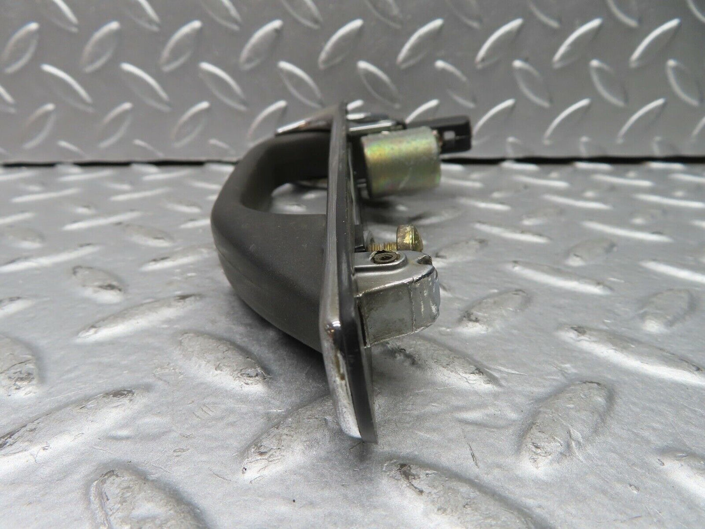 21256 Mercedes-Benz W123 230E Rear Exterior Door Handle 1237600359