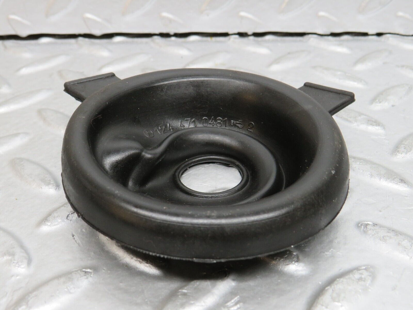 29460 Mercedes-Benz W124 230E Fuel Tank Rubber Seal 1244710481