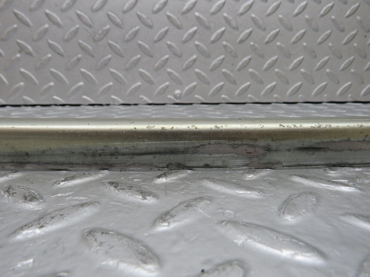 37800 Mercedes-Benz A124 320E Cabriolet Front Left Window Channel