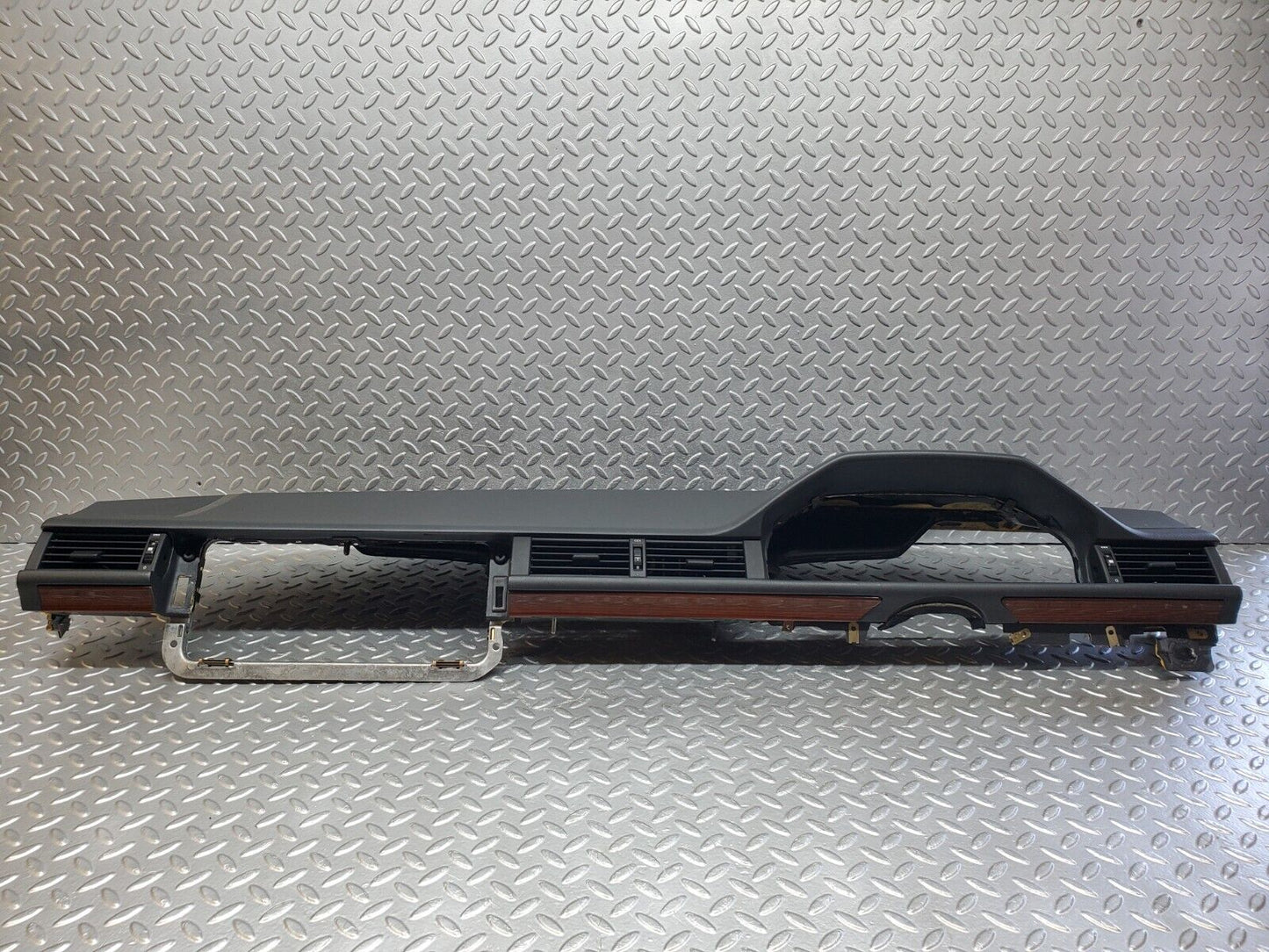 44690 Mercedes-Benz W124 220E Dashboard Black