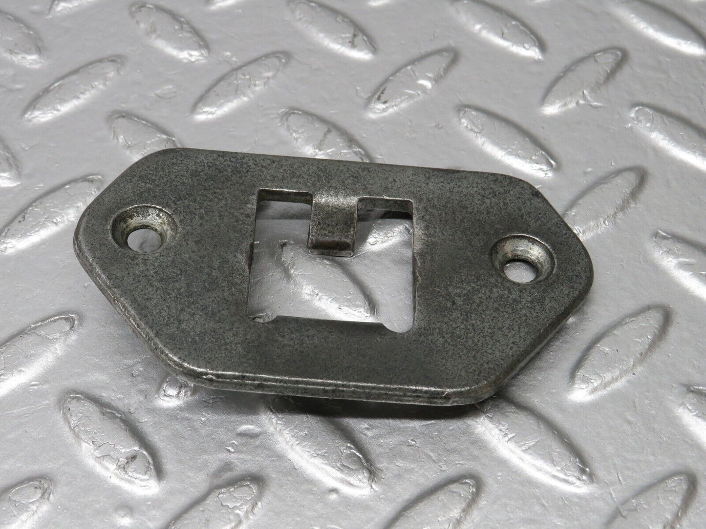 40291 Mercedes-Benz W110 230 Bonnet Lock Latch