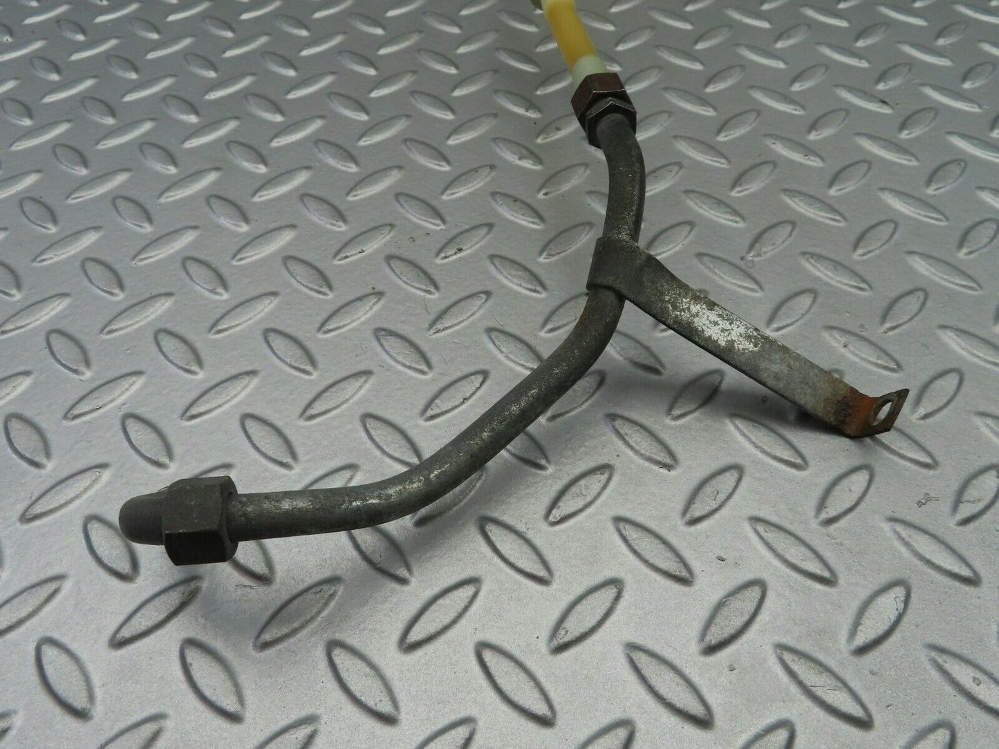 6994 Mercedes-Benz C107 350SLC Coupe Brake Servo Vacuum Pipe