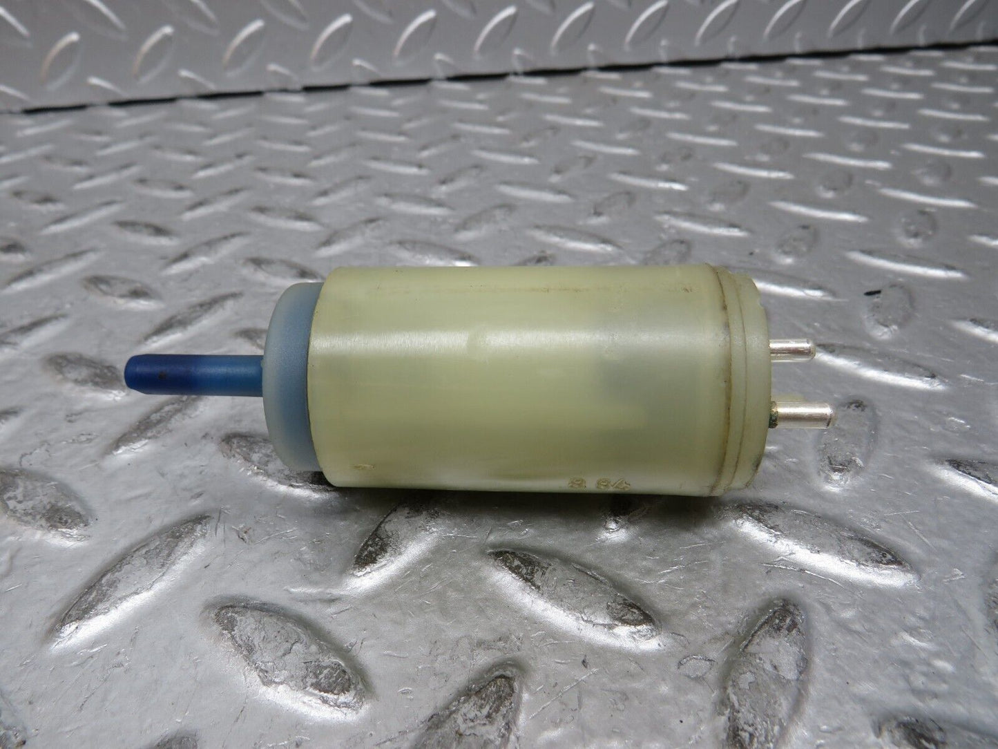 28822 Mercedes-Benz W123 230E Windscreen Washer Pump