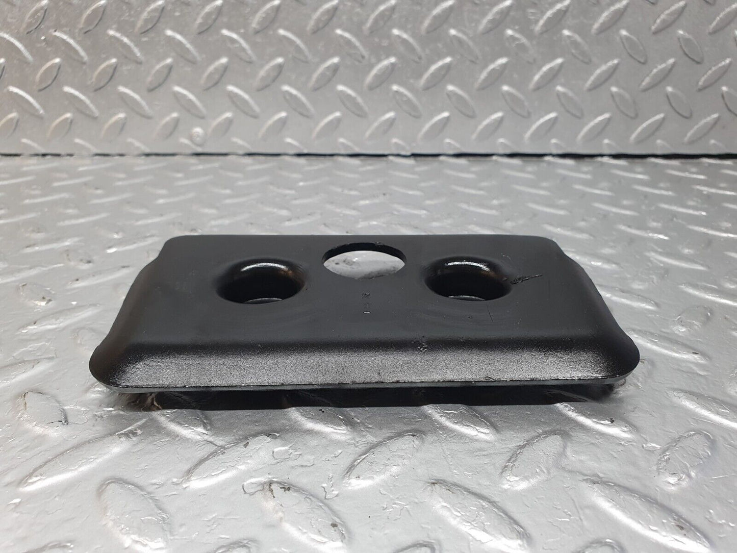 42581 Mercedes-Benz R129 320SL Coupe Front Stabilizer Struts Cover Plate
