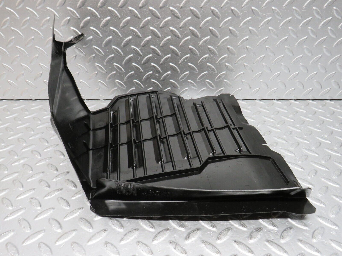 32362 Mercedes-Benz S124 300TE Wagon Mudguard Panel Left Side 1248840335