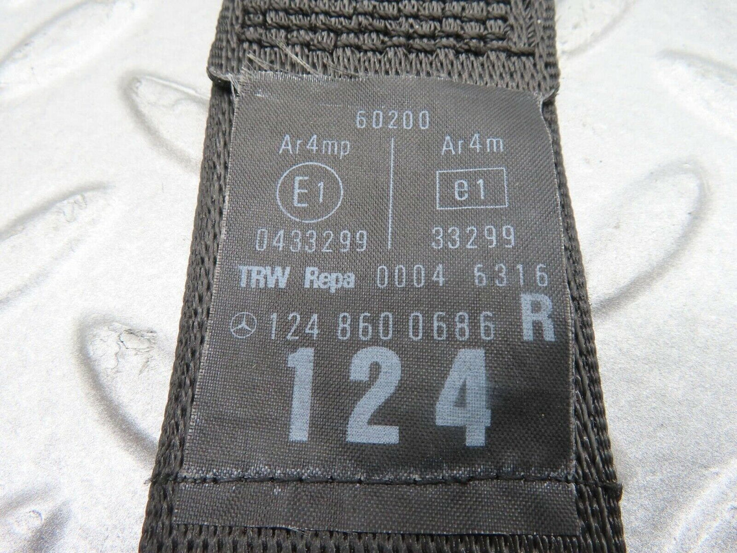16235 Mercedes-Benz W124 260E Front Right Seat Belt With Buckle 1248600686