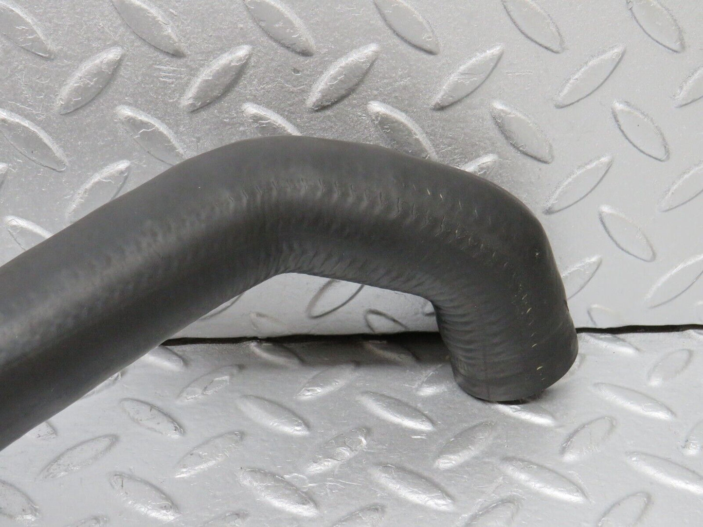 38569 Mercedes-Benz R129 280SL Coupe Radiator Lower Hose Pipe 1295012482