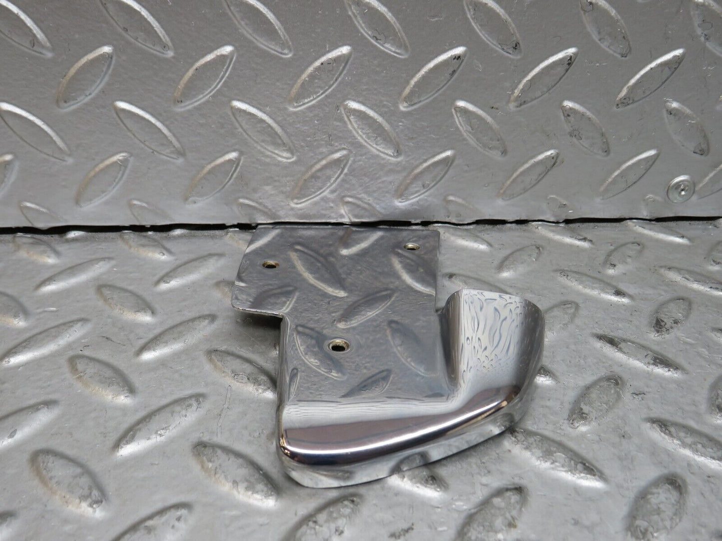 29134 Mercedes-Benz C124 320CE Coupe B Pillar Chrome Cover Plate Left Side