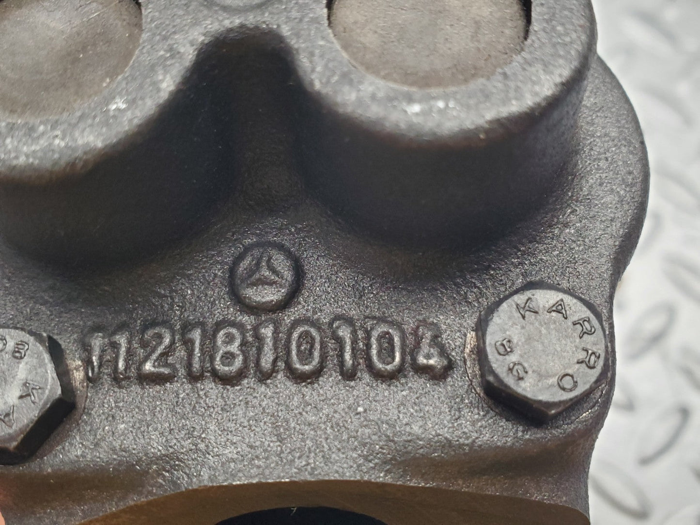 W112 oil pump used OEM