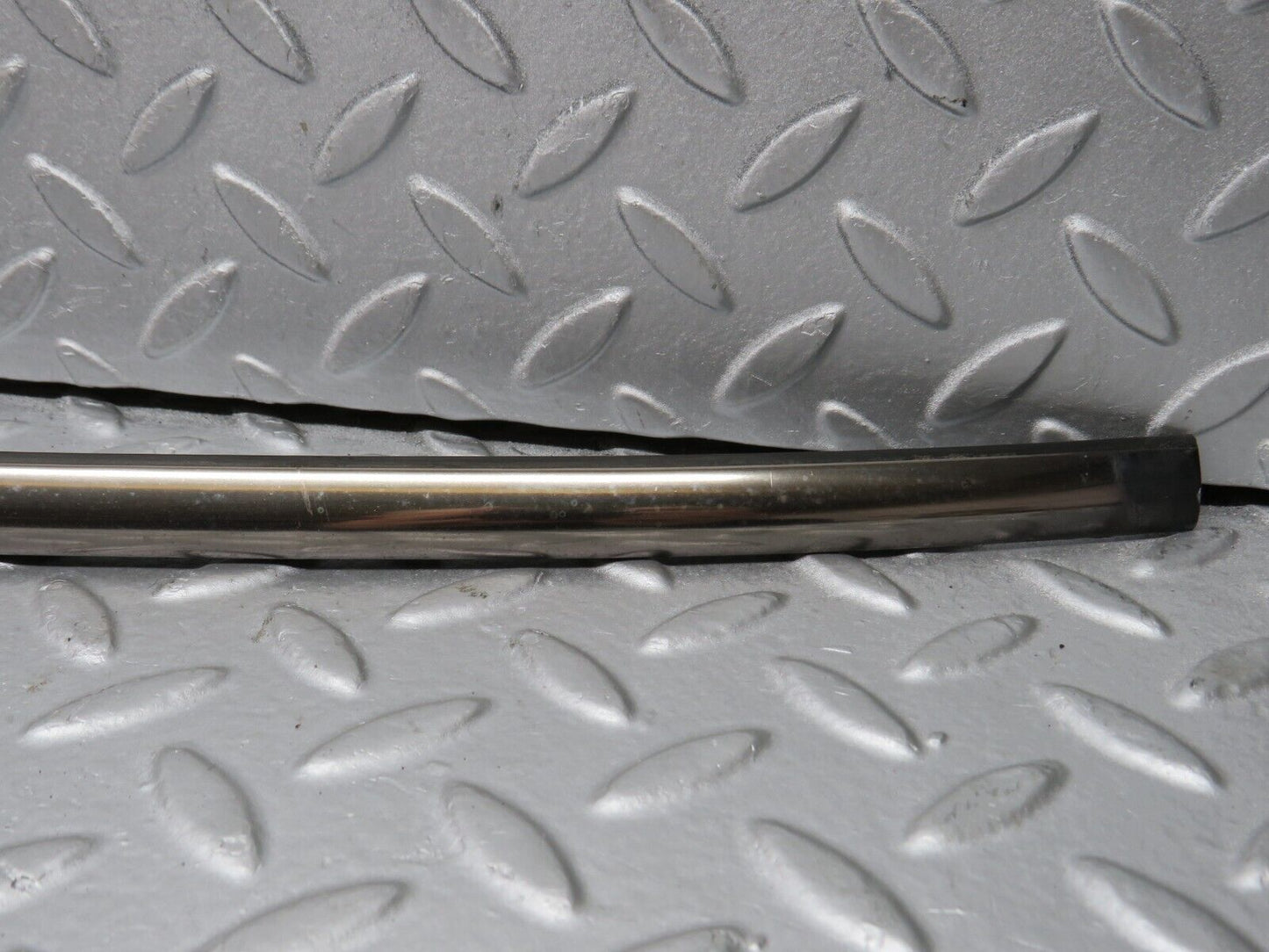39054 Mercedes-Benz W201 190E Front Windscreen Top Moulding Trim