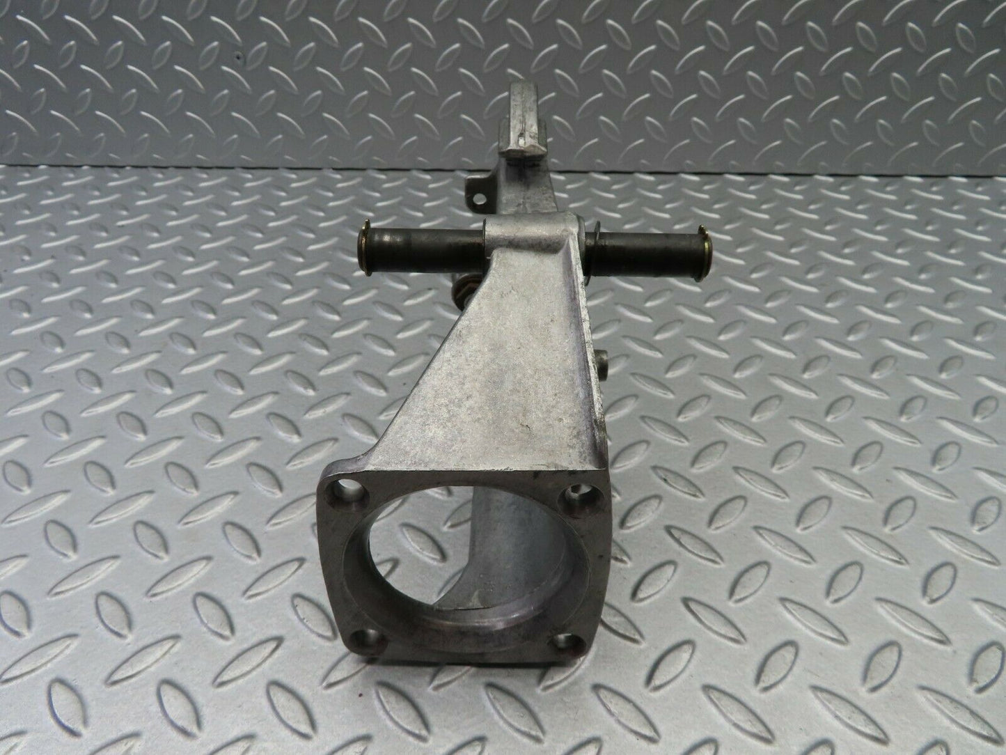 5889 Mercedes-Benz W123 200 Brake Pedal Bracket 1232940501