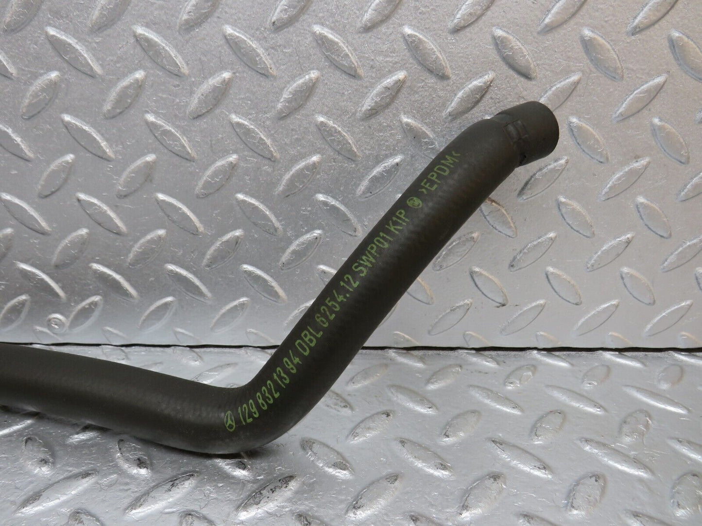 39688 Mercedes-Benz R129 320SL Coupe Coolant Hose Pipe 1298321394