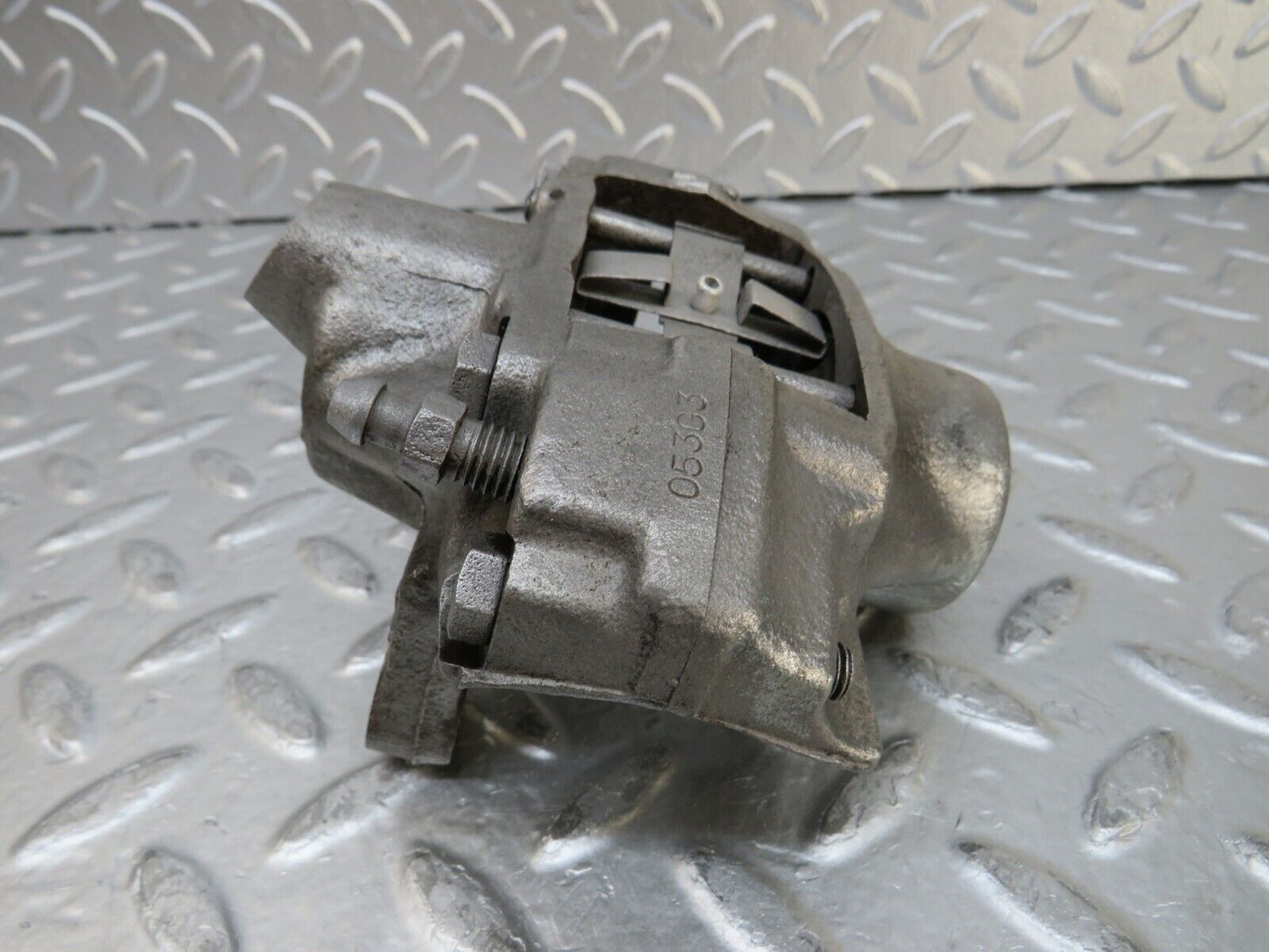 26696 Mercedes-Benz C124 220CE Coupe Rear Left Brake Caliper Ate 11