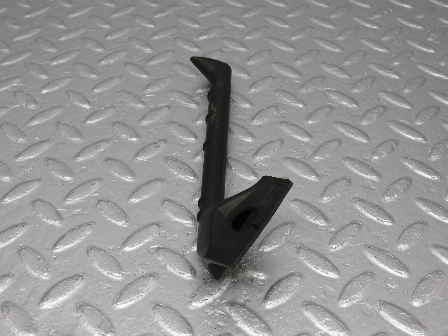 40670 Mercedes-Benz W123 300D Wiper Mechanism Tray Water Drain