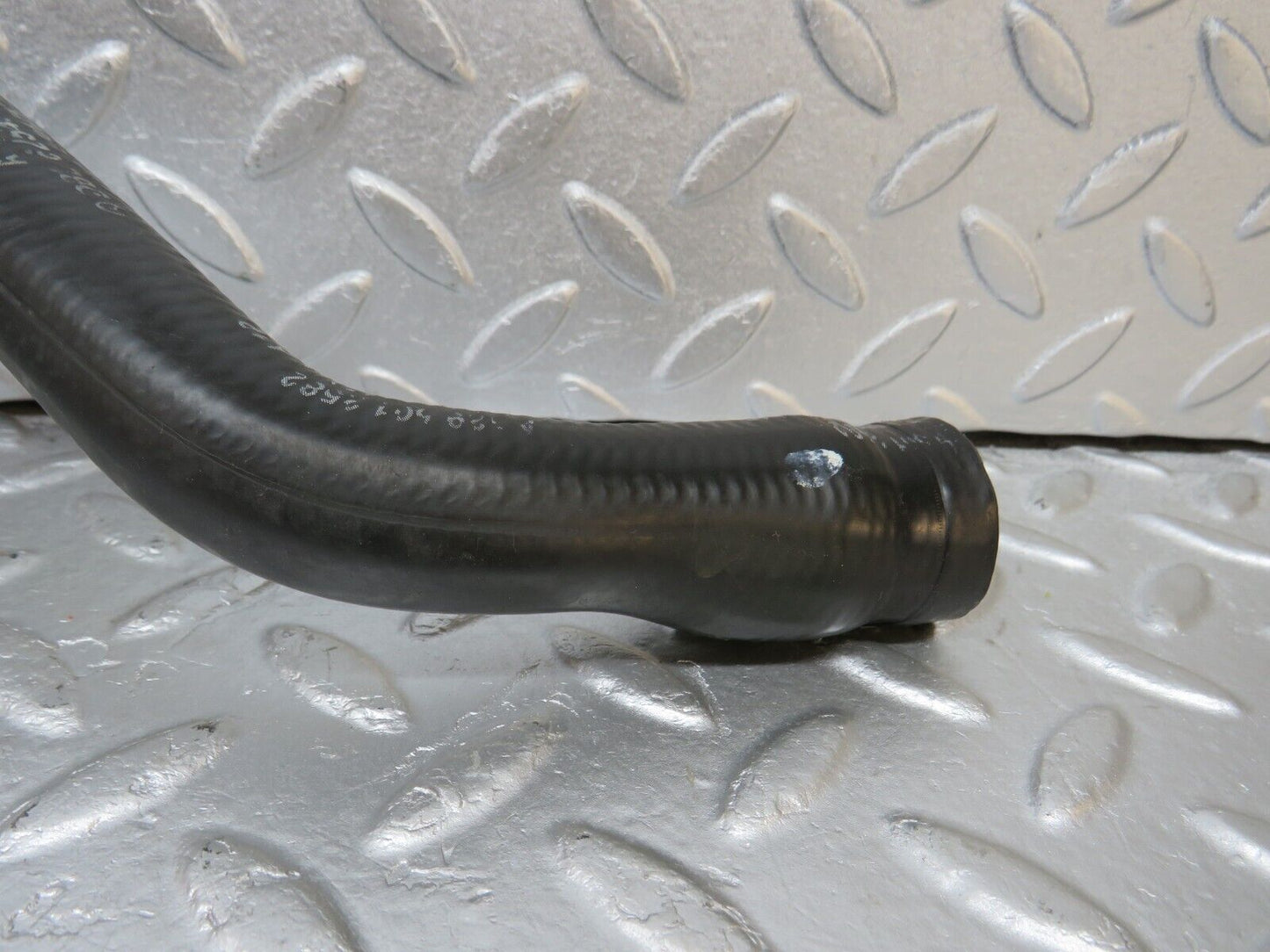 39690 Mercedes-Benz R129 320SL Coupe Radiator Lower Hose Pipe 1295012582