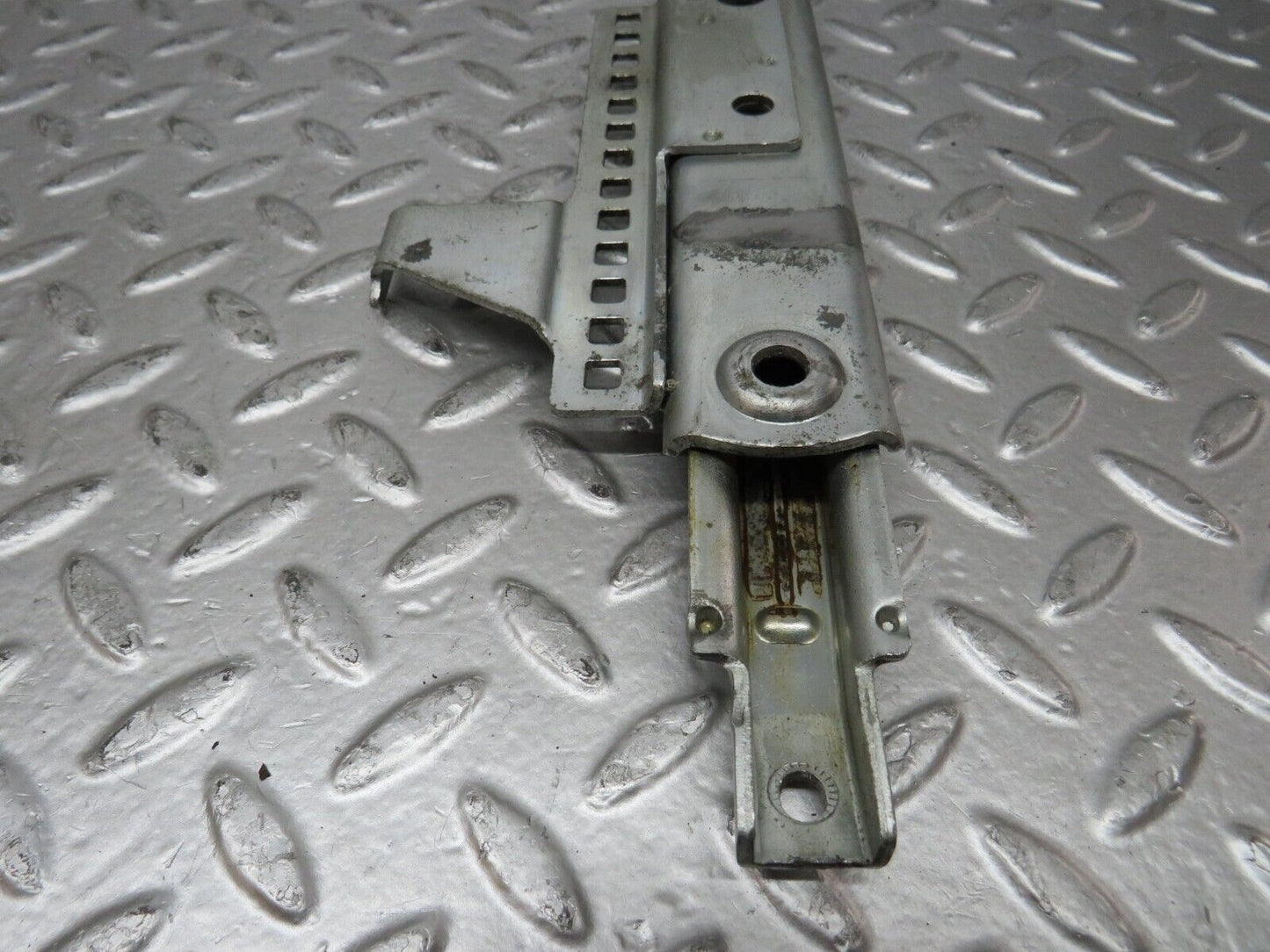 26349 Mercedes-Benz W116 450SE Front Right Seat Rail Pair