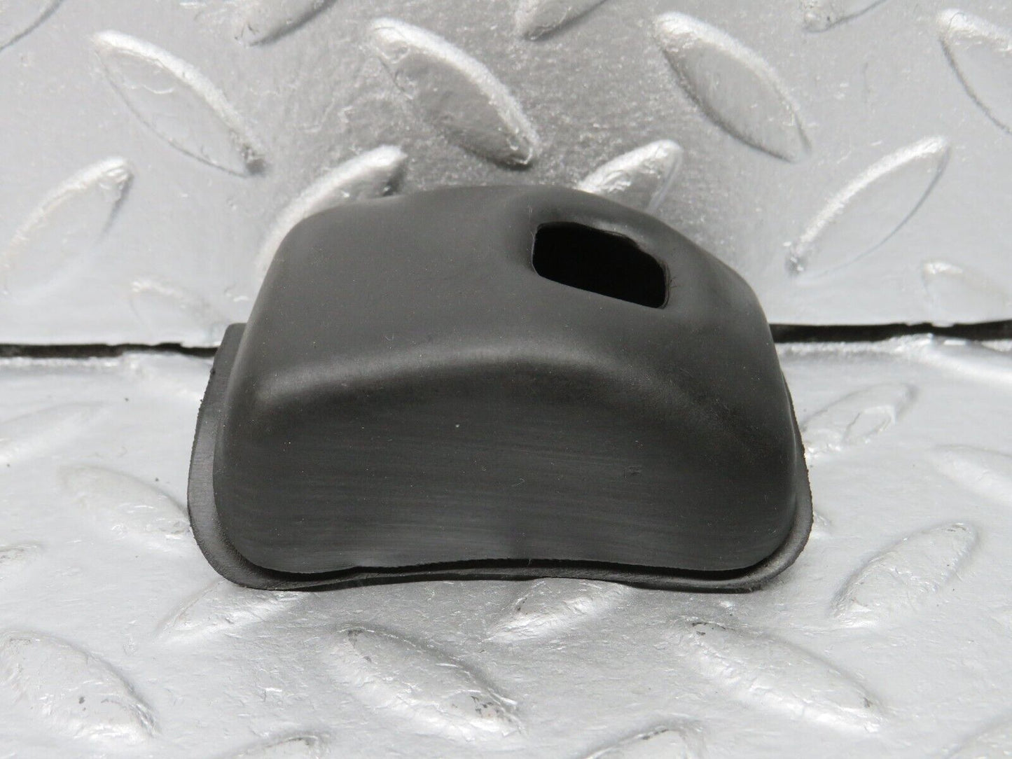 40327 Mercedes-Benz W110 230 Indicator Stalk Rubber Cover 1084620096