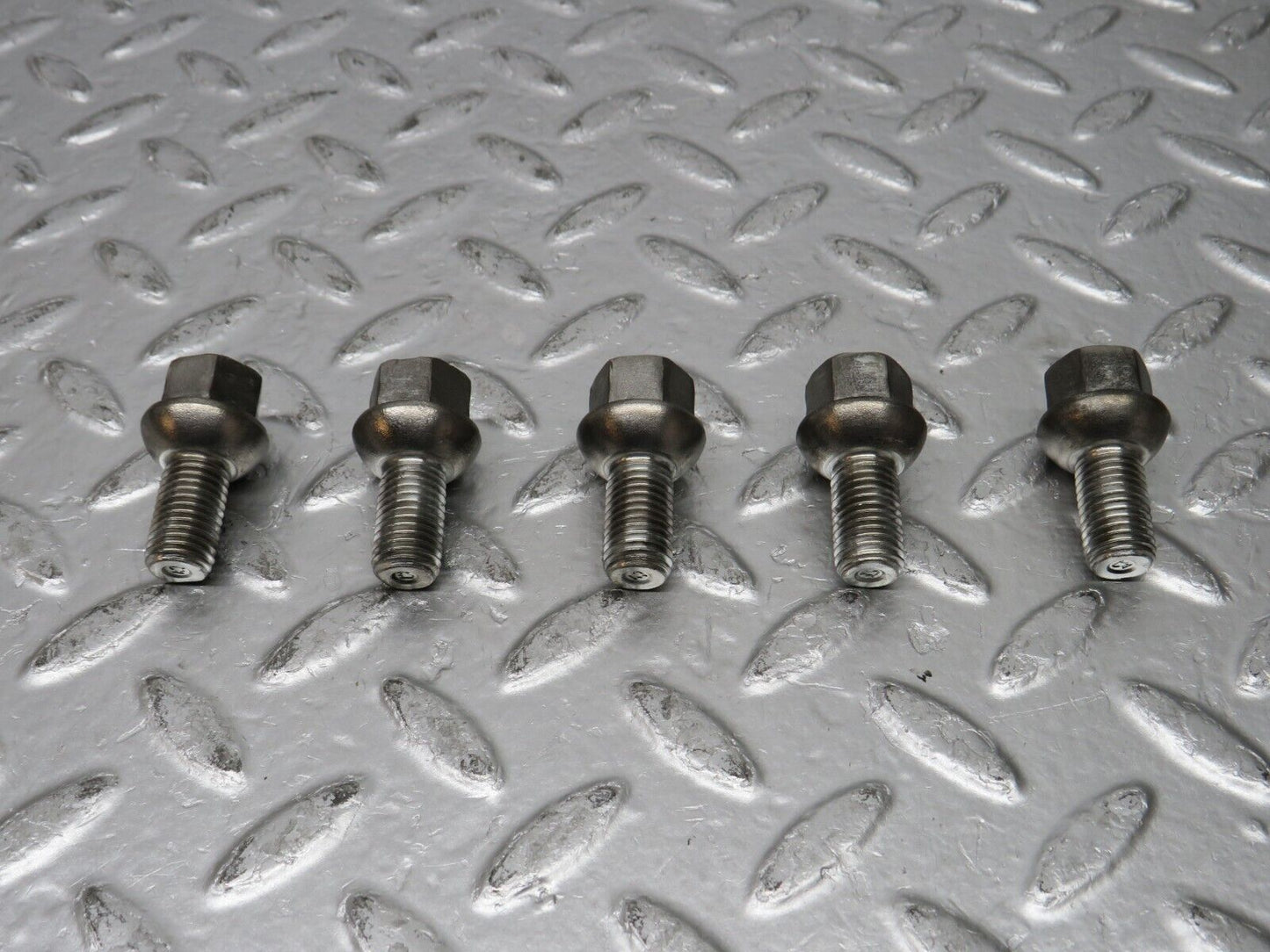 31106 Mercedes-Benz 5x Steel Wheel Lug Bolt M12x1.5