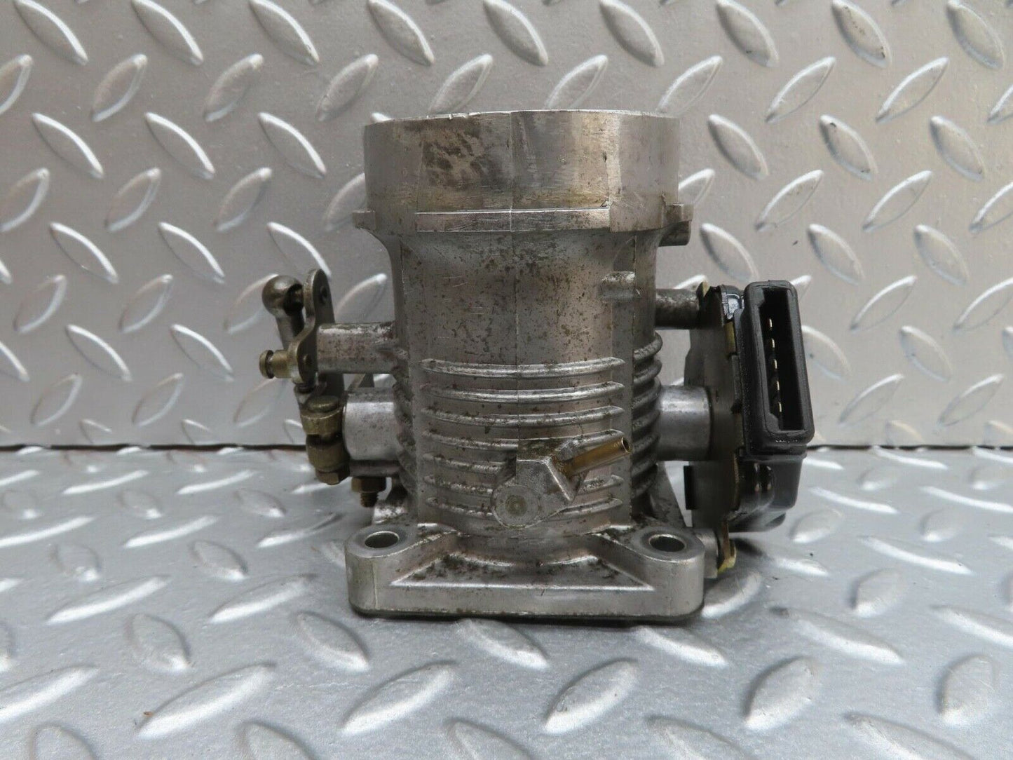 13712 Mercedes-Benz R107 450SL Throttle Body Valve With Position Switch