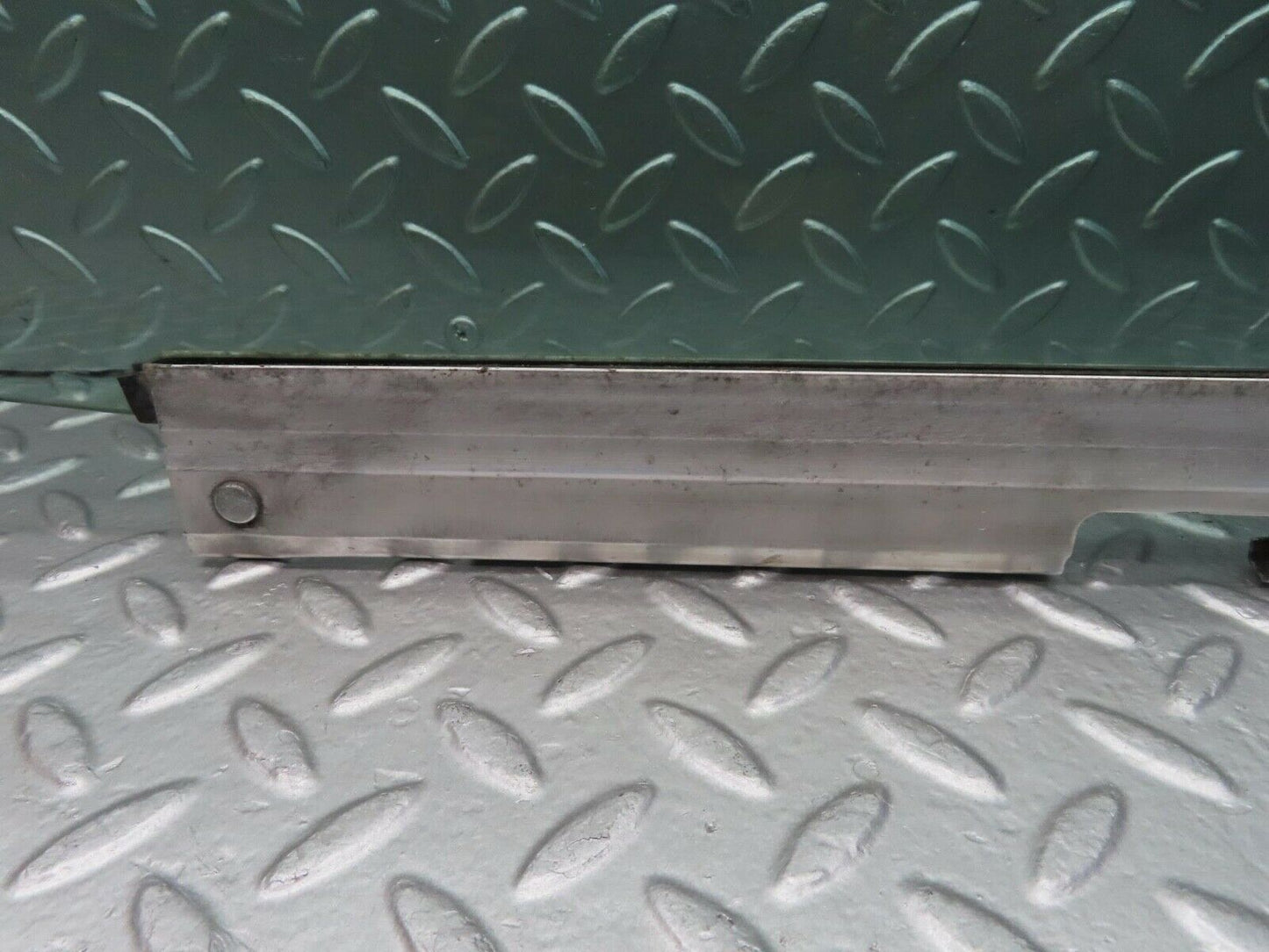 14791 Mercedes-Benz W201 190E Front Left Door Window Glass