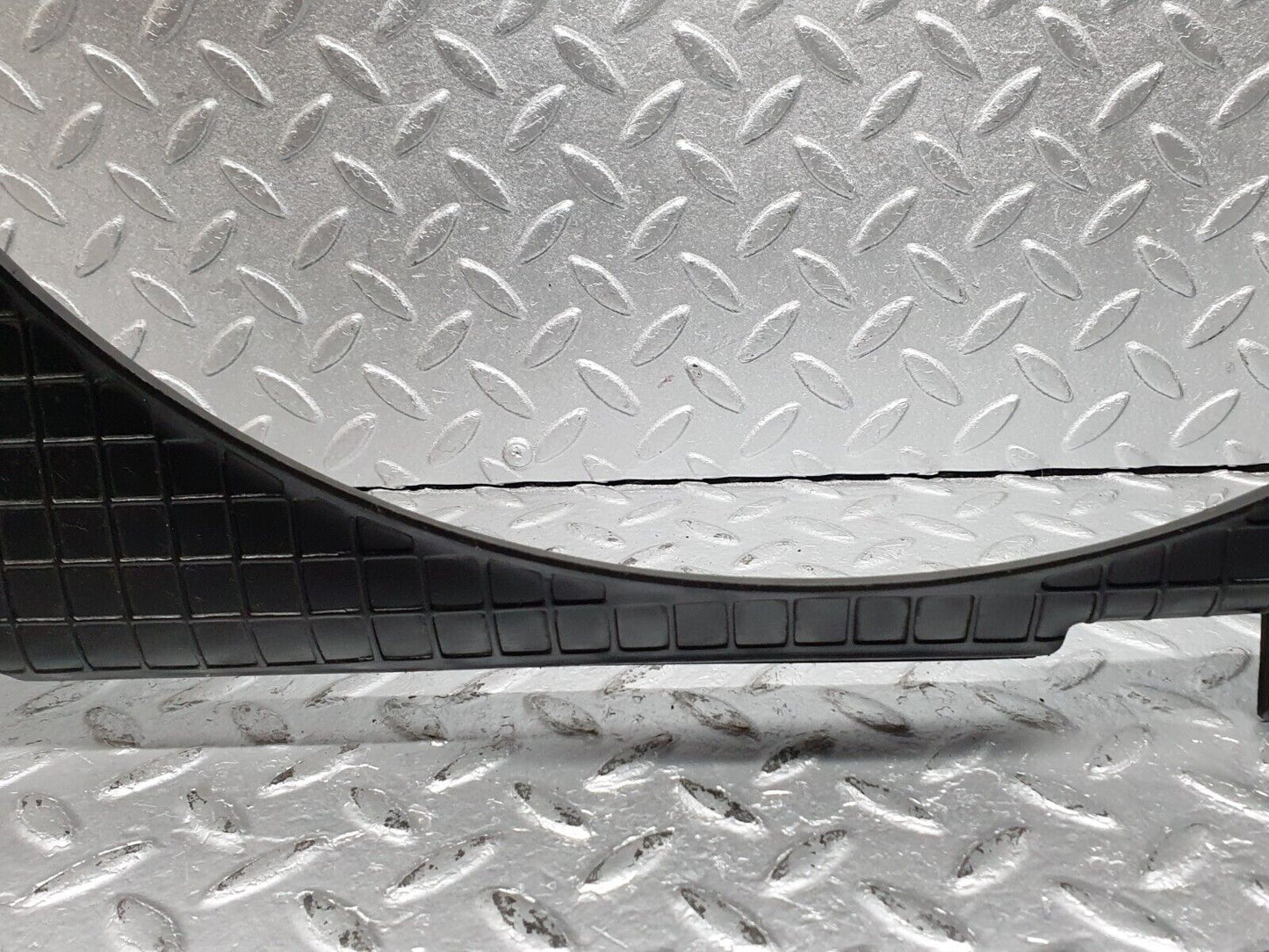 41159 Mercedes-Benz W126 300SE Radiator Fan Shroud Cover 1265051855