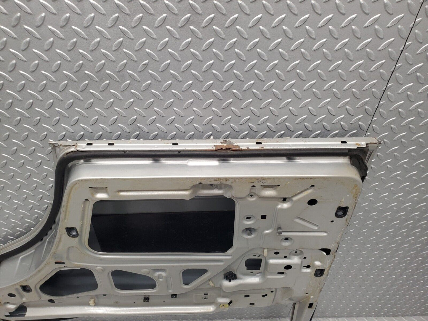 46123 Mercedes-Benz W124 Rear Right Door