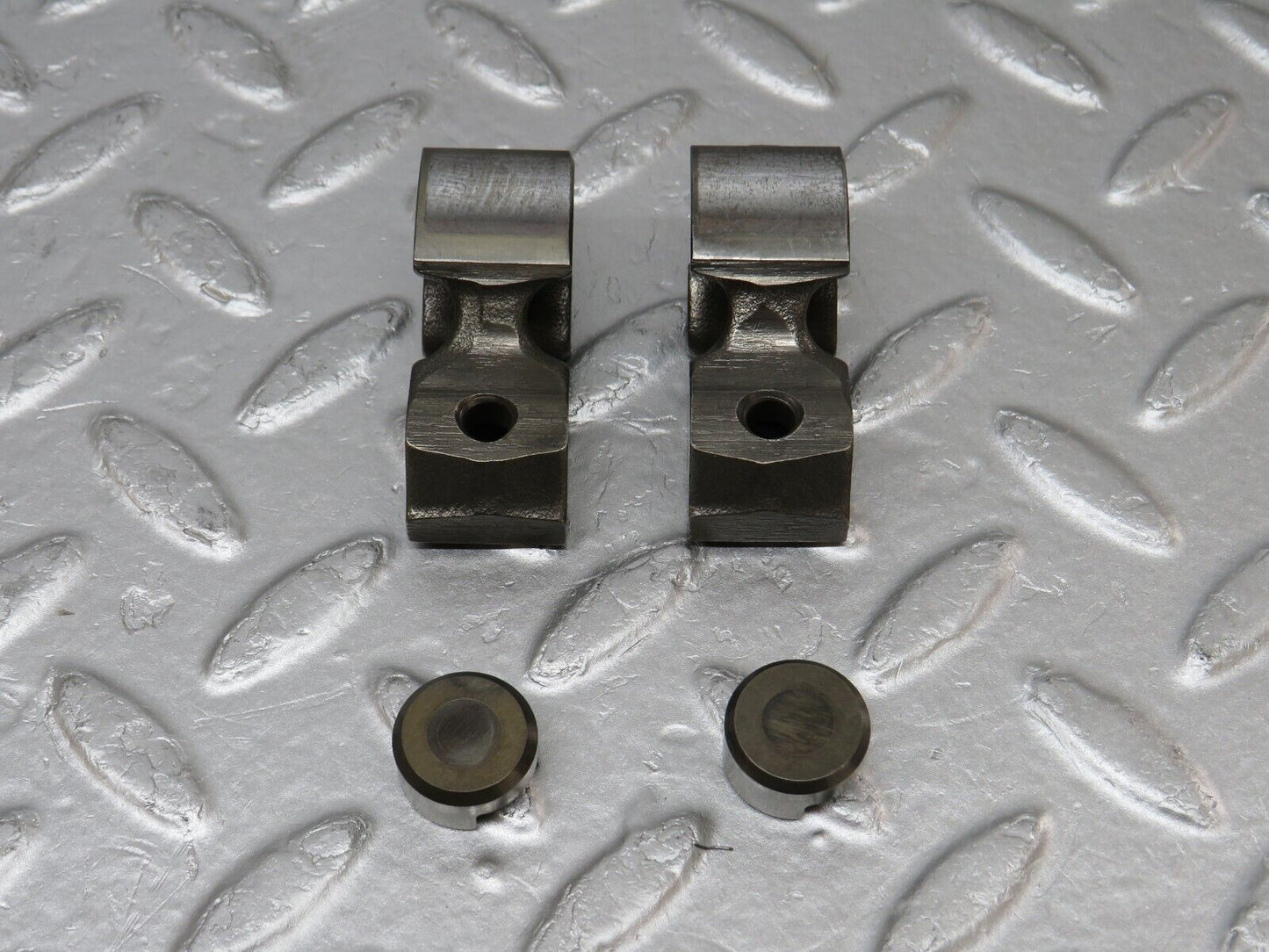 34556 Mercedes-Benz C126 380SEC Coupe Rocker Arm With Valve Tappet