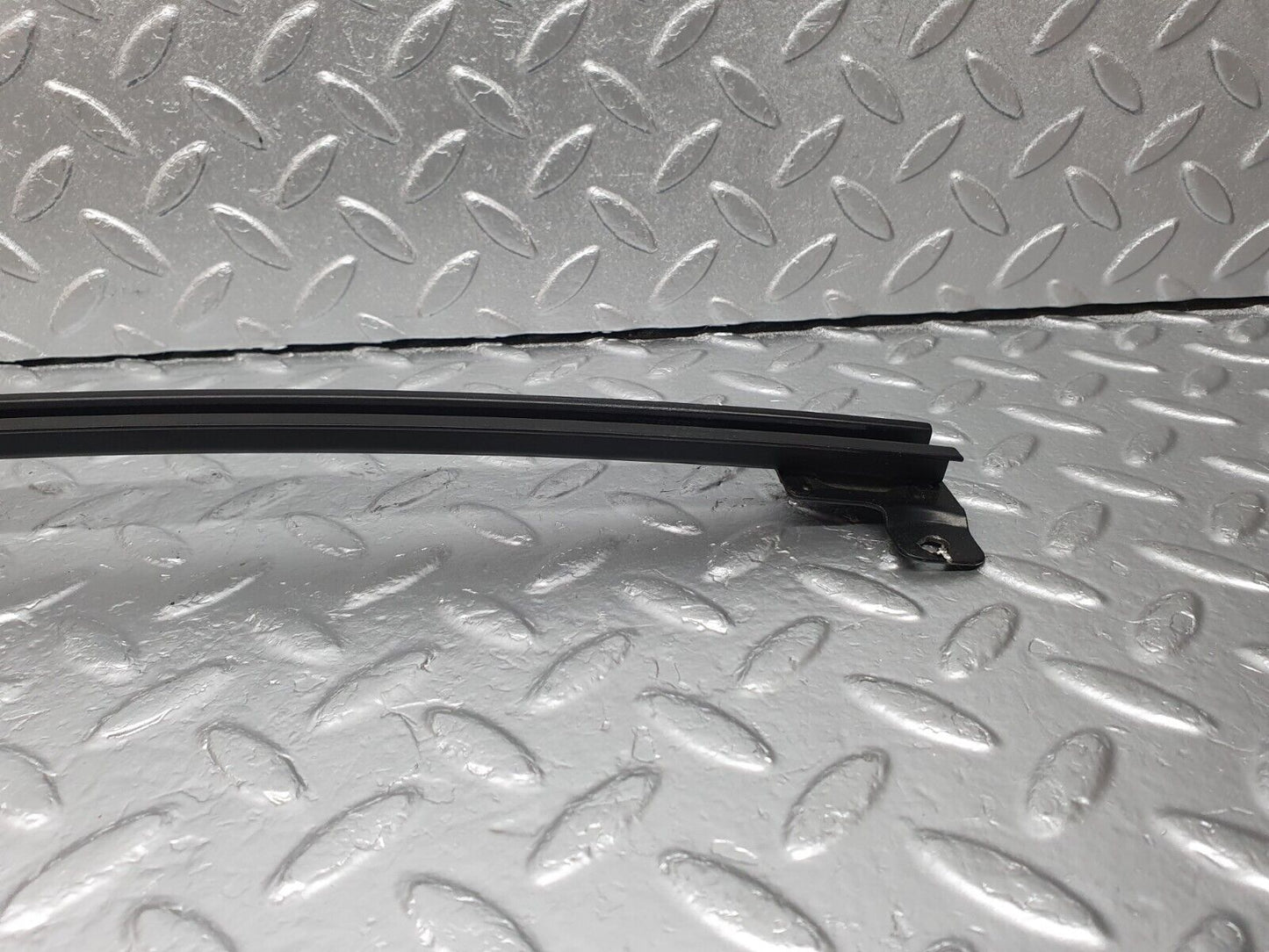 41965 Mercedes-Benz W202 C200 Front Left Door Window Channel