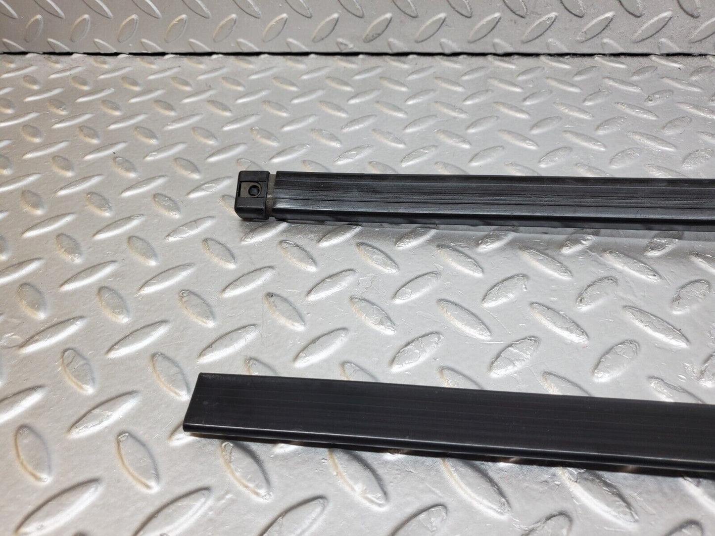 44777 Mercedes-Benz W124 220E Seat Belt Runner Pair 1249193520