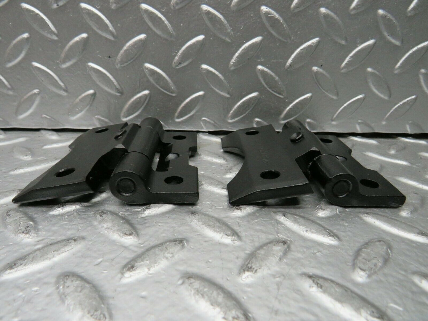 23119 Mercedes-Benz C123 230CE Coupe Door Hinges Pair 1237200037