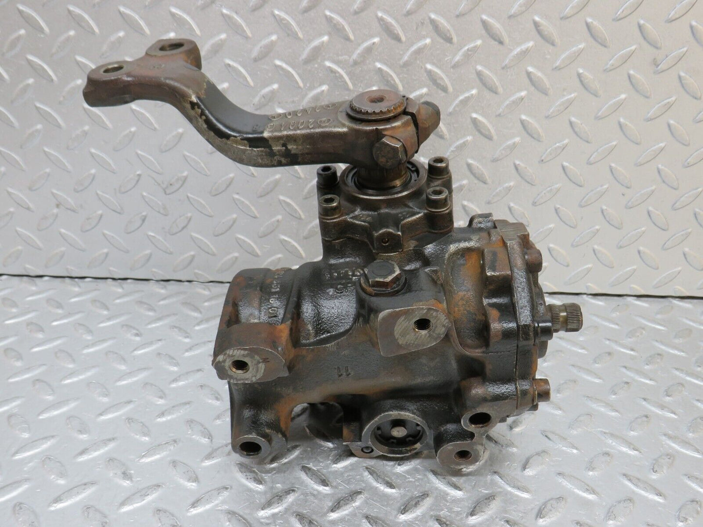 37983 Mercedes-Benz A124 320E Cabriolet Steering Box Steering Rack 1244611601